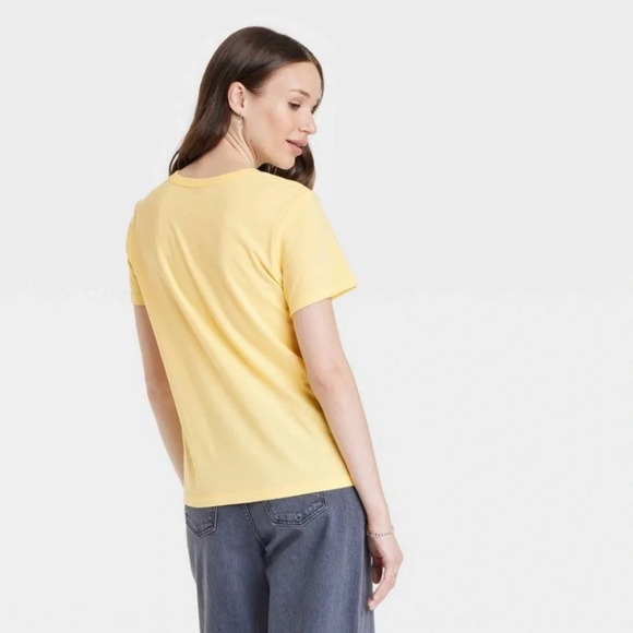 GUDETAMA by SANRIO NWOT Sleeve Graphic T-Shirt in Yellow - Picture 3 of 9